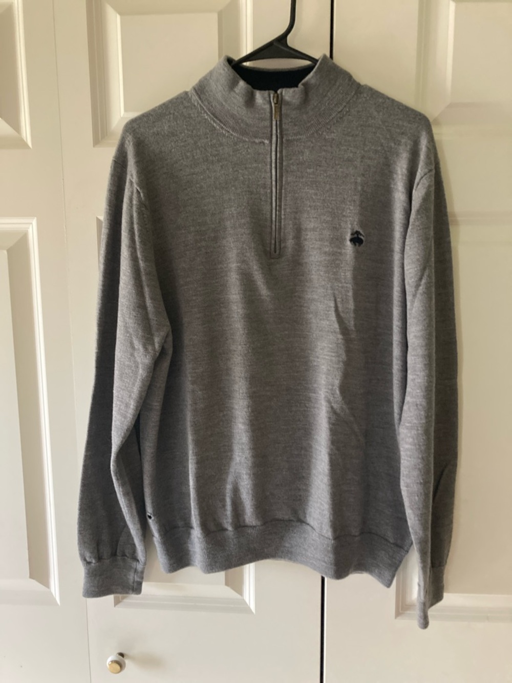 Brooks Brothers 100% merino wool mens XL quarter zip gray sweater flaw
